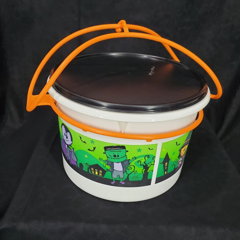 Tupperware Halloween Canister Handle Trick or Treat Bucket 14 Cup 266K-1 Monster - Picture 3 of 9